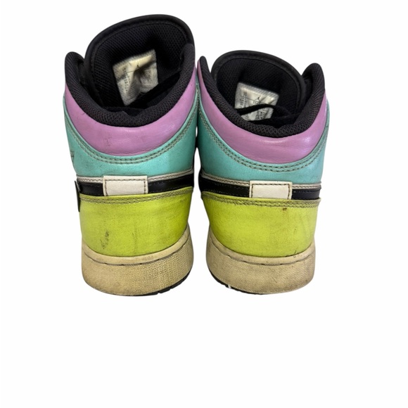 Air Jordan 1 Mid GS “pastel” from 2021
Size 7 - Picture 5 of 7